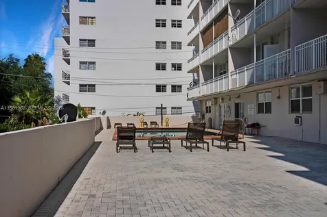 1300 Lincoln Road Miami Beach FL 33139
