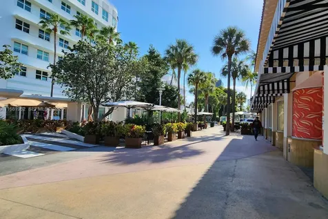 1300 Lincoln Road Miami Beach FL 33139