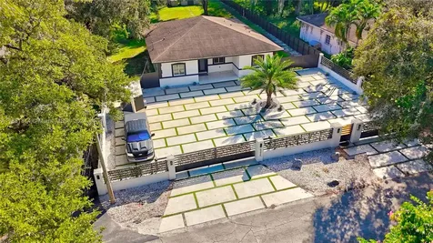 15235 NE 9th Avenue Miami FL 33162