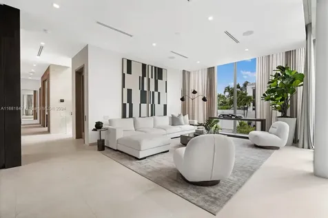 3560 Crystal View Court Miami FL 33133