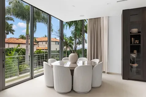 3560 Crystal View Court Miami FL 33133