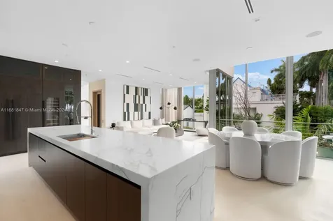3560 Crystal View Court Miami FL 33133