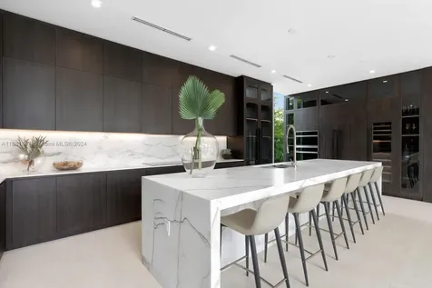 3560 Crystal View Court Miami FL 33133