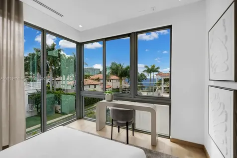 3560 Crystal View Court Miami FL 33133
