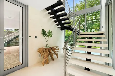 3560 Crystal View Court Miami FL 33133