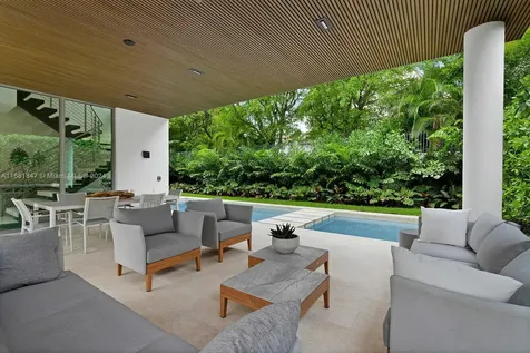 3560 Crystal View Court Miami FL 33133