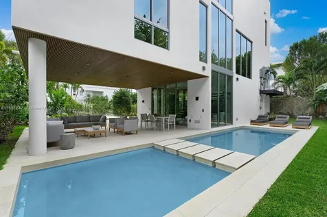 3560 Crystal View Court Miami FL 33133