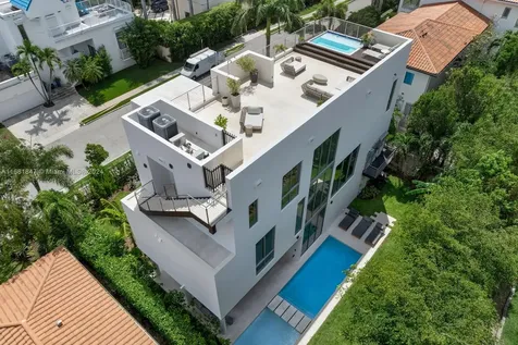 3560 Crystal View Court Miami FL 33133