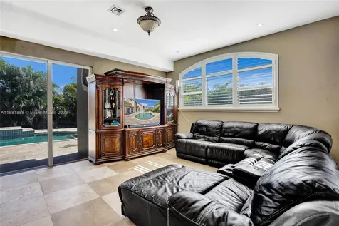 1640 NW 115th Terrace Plantation FL 33323