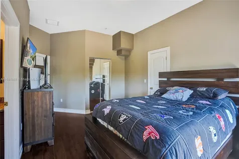 1640 NW 115th Terrace Plantation FL 33323