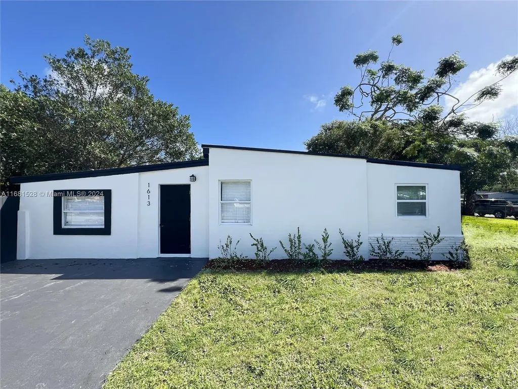 1613 NW 11th Street Fort Lauderdale FL 33311