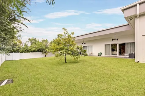 11870 NW 27th Street Plantation FL 33323