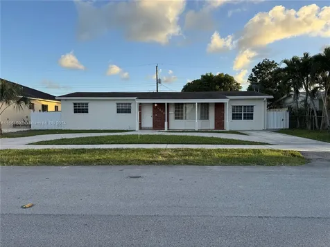 9460 SW 29th Terrace Miami FL 33165