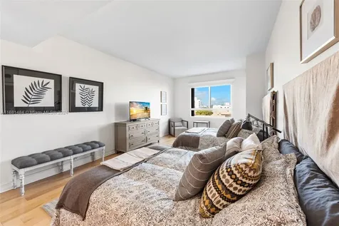 151 Crandon Boulevard Key Biscayne FL 33149