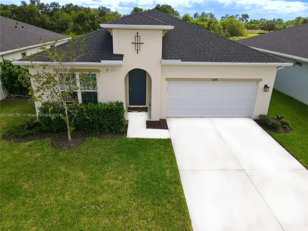 10790 SW Pacini Way Port St. Lucie FL 34987