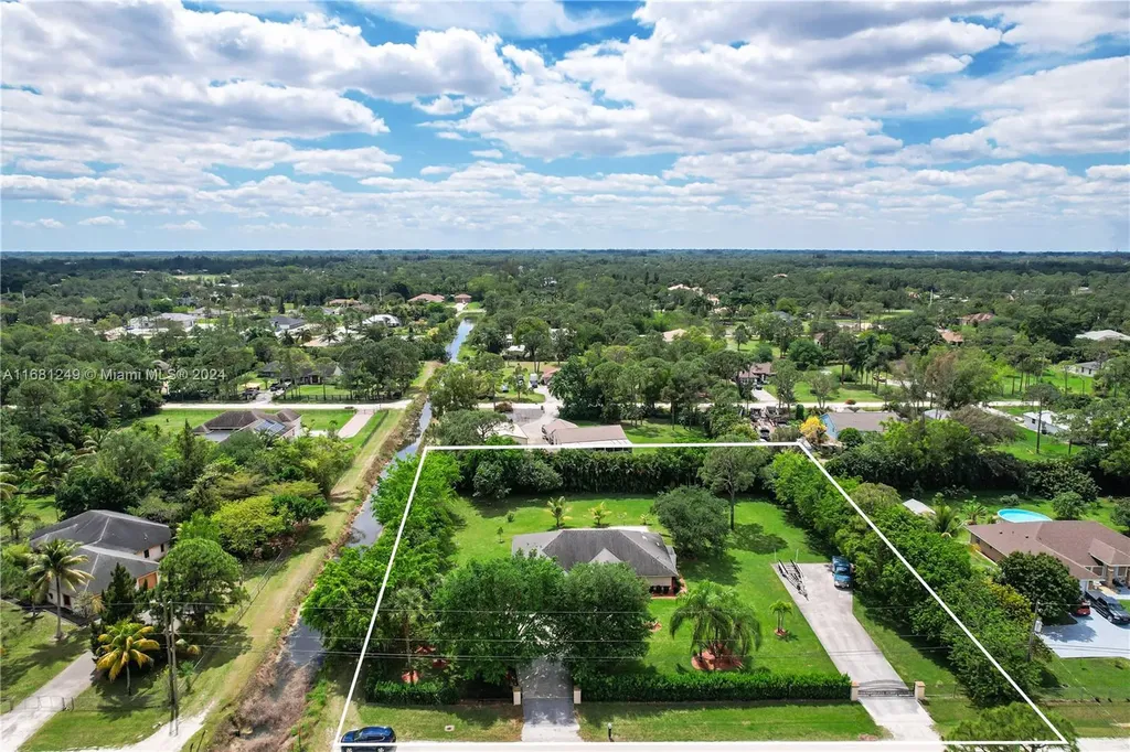 12288 N 82nd Lane N West Palm Beach FL 33412