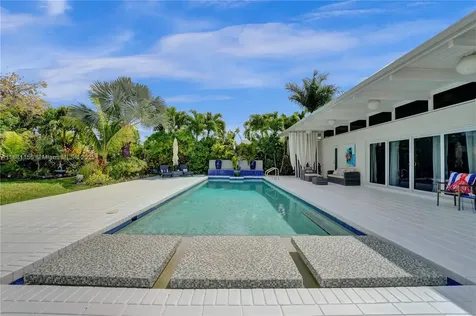 1139 Washington Street Hollywood FL 33019
