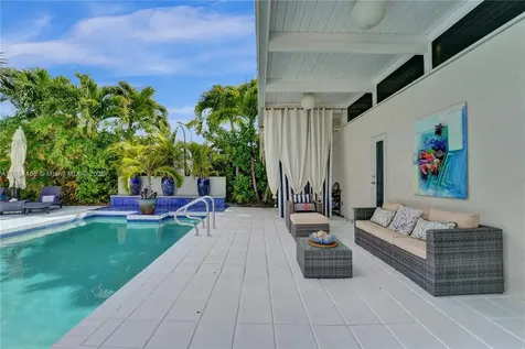 1139 Washington Street Hollywood FL 33019