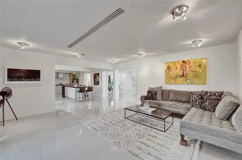 1139 Washington Street Hollywood FL 33019