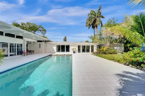 1139 Washington Street Hollywood FL 33019
