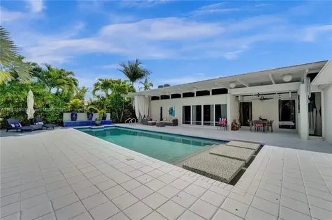 1139 Washington Street Hollywood FL 33019