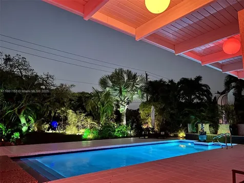 1139 Washington Street Hollywood FL 33019