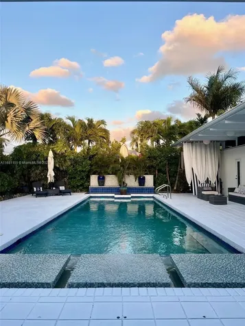 1139 Washington Street Hollywood FL 33019