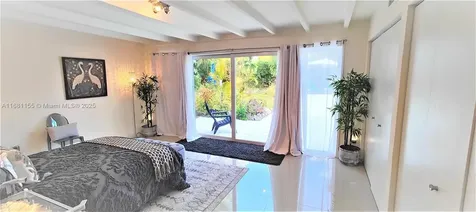 1139 Washington Street Hollywood FL 33019