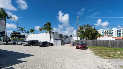17 S Federal Highway Dania Beach FL 33004