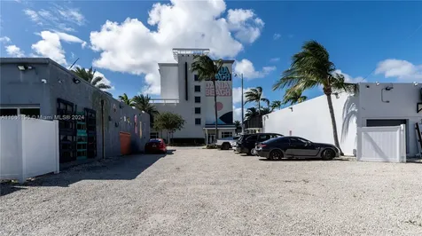17 S Federal Highway Dania Beach FL 33004