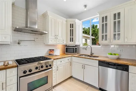 8851 Dickens Avenue Surfside FL 33154
