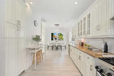 8851 Dickens Avenue Surfside FL 33154