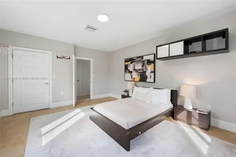 8851 Dickens Avenue Surfside FL 33154