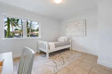 8851 Dickens Avenue Surfside FL 33154