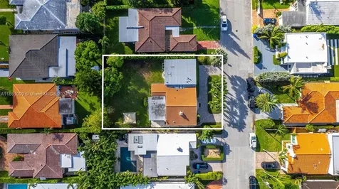 8851 Dickens Avenue Surfside FL 33154