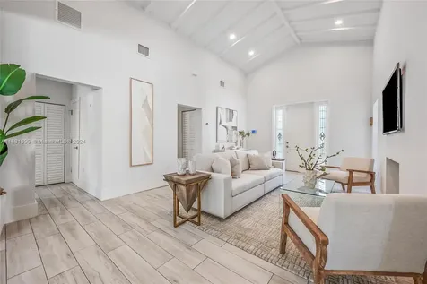 8851 Dickens Avenue Surfside FL 33154