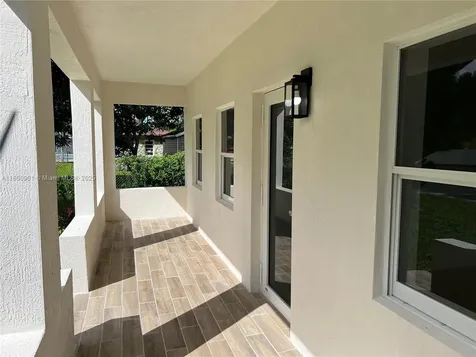 5931 SW 62nd Terrace South Miami FL 33143