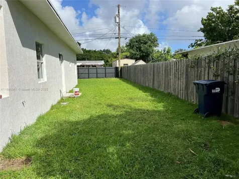 5931 SW 62nd Terrace South Miami FL 33143