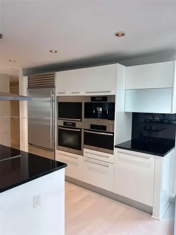 17121 Collins Avenue Sunny Isles Beach FL 33160