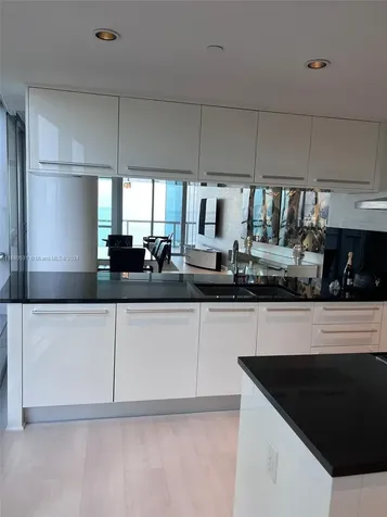 17121 Collins Avenue Sunny Isles Beach FL 33160