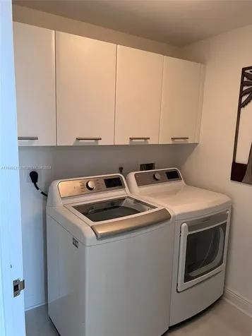 17121 Collins Avenue Sunny Isles Beach FL 33160