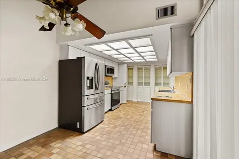 20296 SW 85th Avenue Cutler Bay FL 33189
