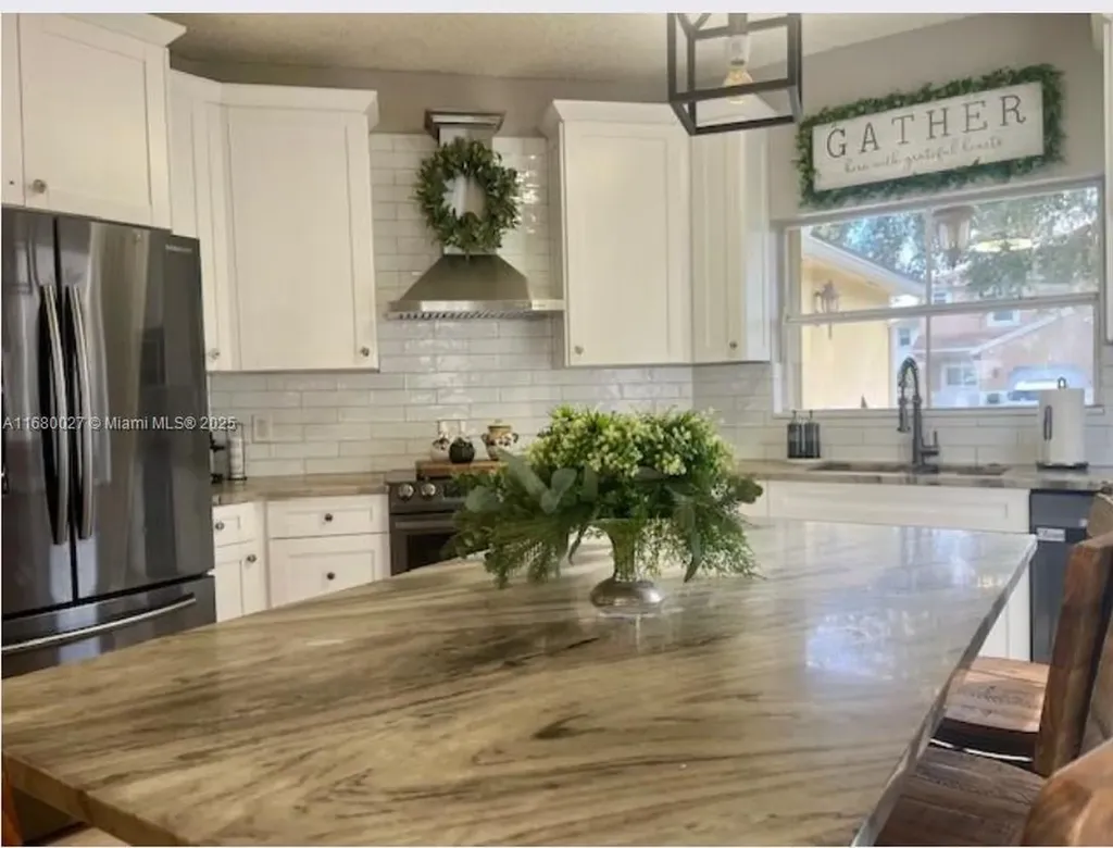 174 NW 207th Terrace Pembroke Pines FL 33029