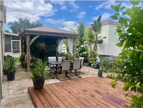 174 NW 207th Terrace Pembroke Pines FL 33029