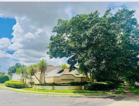 174 NW 207th Terrace Pembroke Pines FL 33029