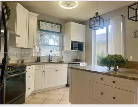 174 NW 207th Terrace Pembroke Pines FL 33029