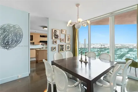 300 S Pointe Drive Miami Beach FL 33139
