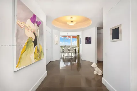 300 S Pointe Drive Miami Beach FL 33139