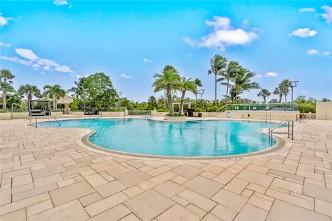 300 S Pointe Drive Miami Beach FL 33139