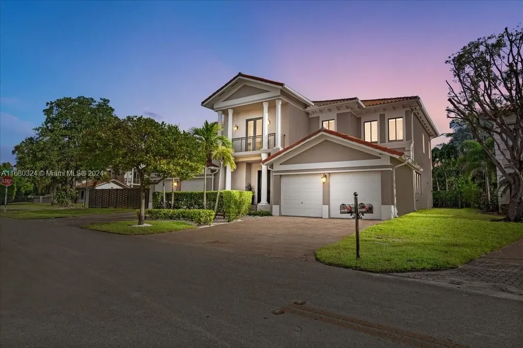 18835 SW 76th Court Cutler Bay FL 33157